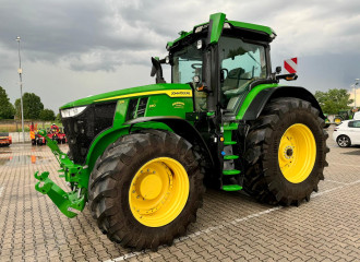 JOHN DEERE 7R 330